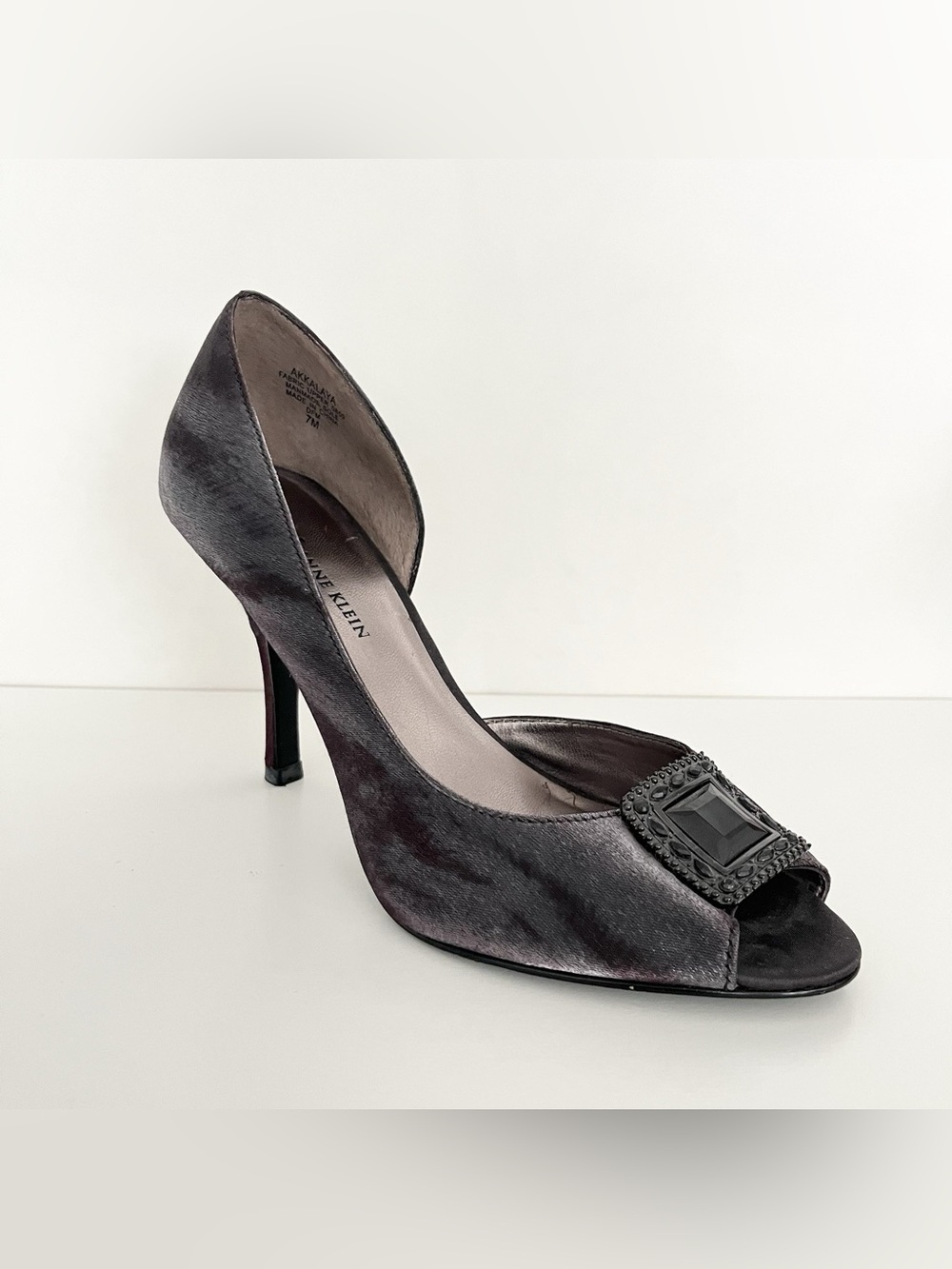 Anne Klein Peep Toe Pumps Heels Size 7 Fabric Gray Plum Evening Elegant Wedding